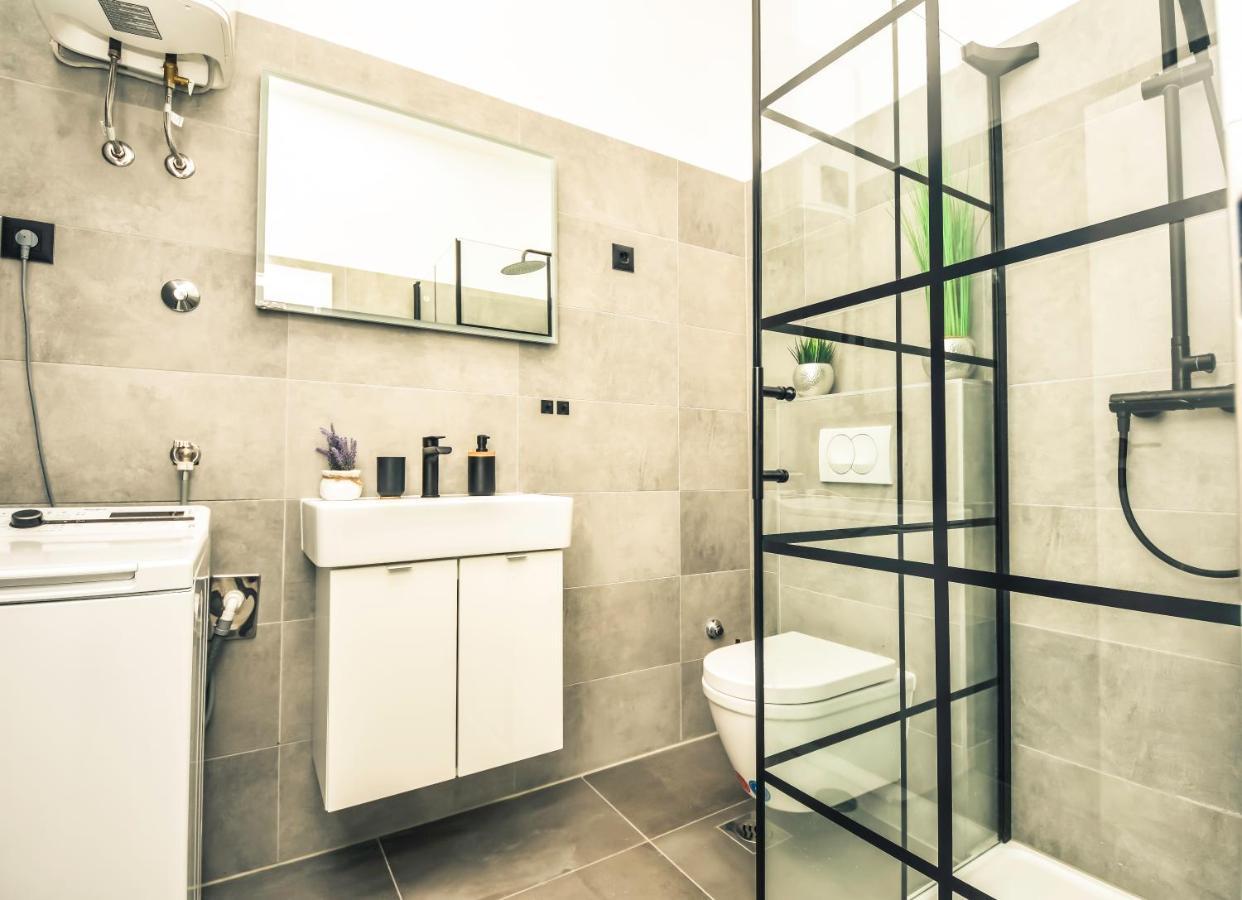 Luxury Heritage Apartment Zara Antica ภายนอก รูปภาพ