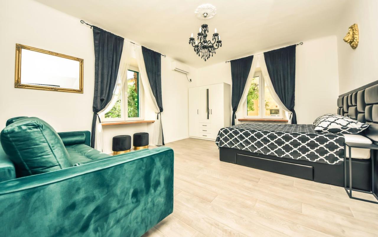 Luxury Heritage Apartment Zara Antica ภายนอก รูปภาพ