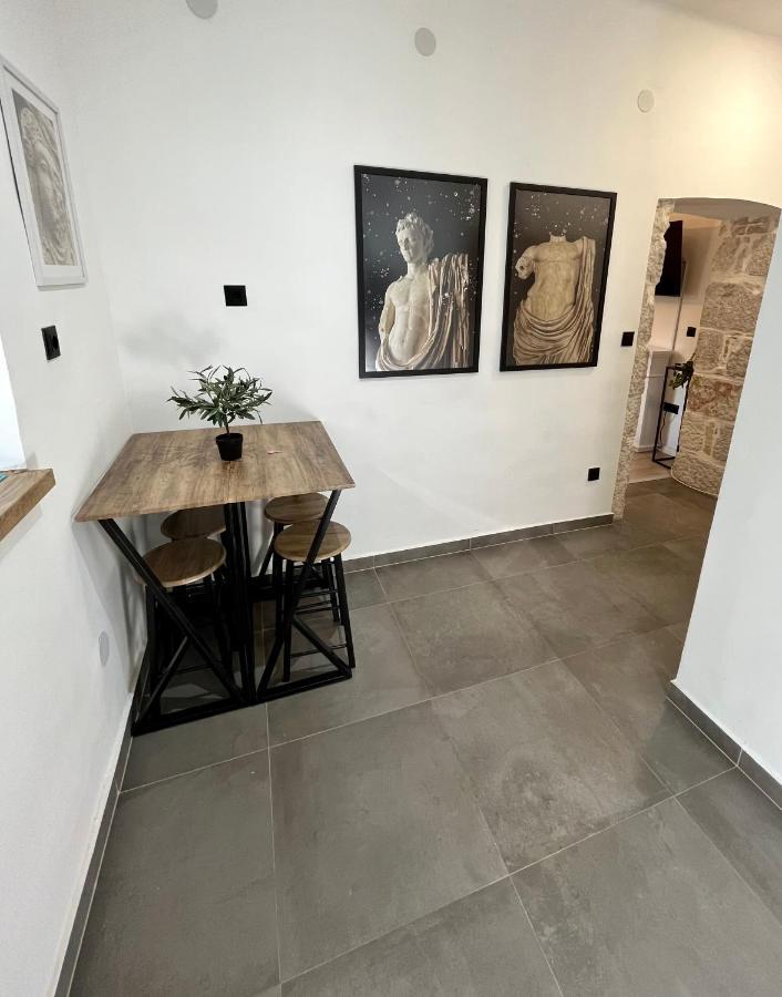 Luxury Heritage Apartment Zara Antica ภายนอก รูปภาพ